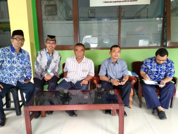 Monitoring dan evaluasi dari kantor Kementerian Agama Monitoring dan evaluasi dari kantor Kementerian Agama