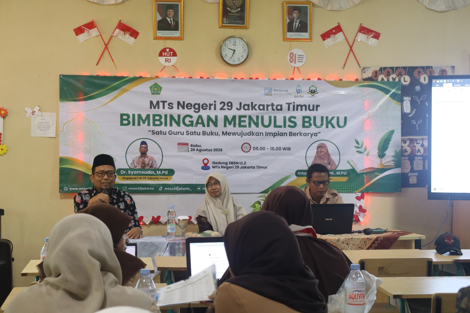 Wujudkan “Satu Guru Satu Buku”, MTsN 29 Jakarta Gelar Pelatihan Menulis Buku Bersama Bu Intan Irawati